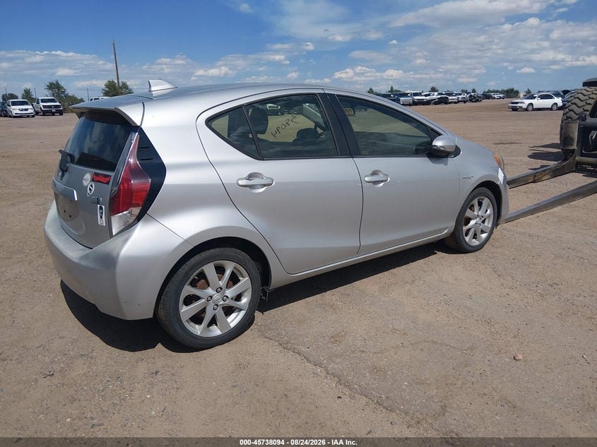 Vin: jtdkdtb38f1108732, lot: 46236798, toyota prius c four 20154