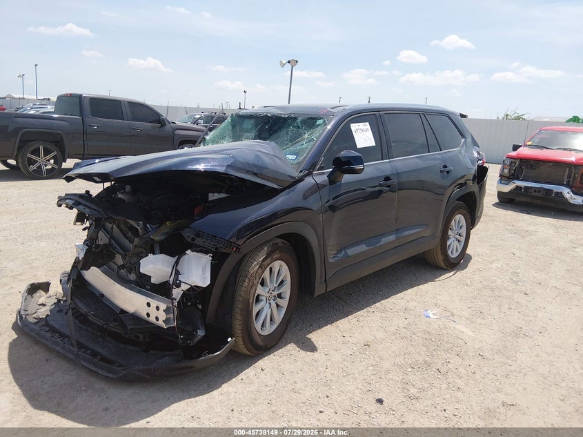 2026 TOYOTA GRAND HIGHLANDER HYBRID auction photo 2