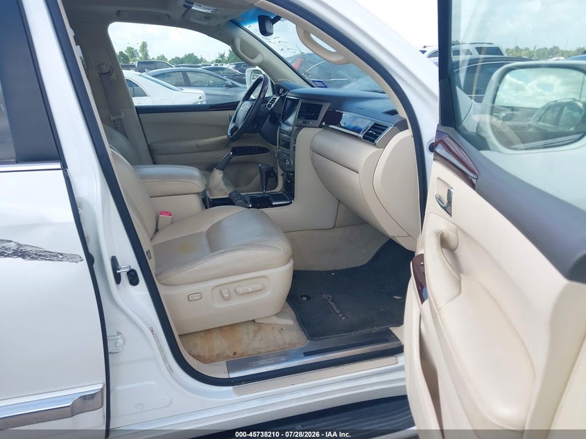 2015 LEXUS LX 570 auction photo 5