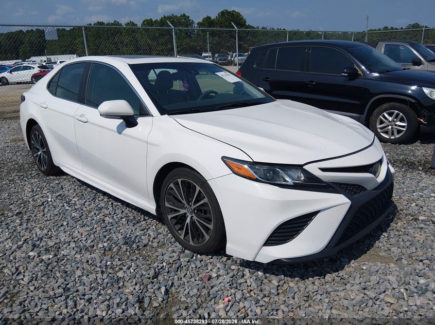 Vin: 4t1b11hk9ju630753, lot: 46236997, toyota camry se 2018 img_1