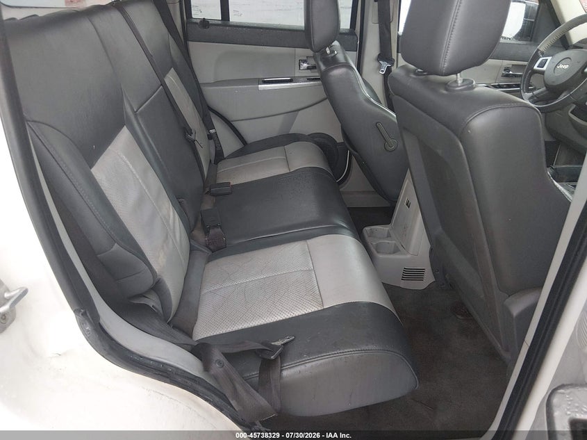 2008 JEEP LIBERTY auction photo 8