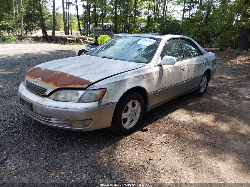 1997 LEXUS ES 300 auction photo 2