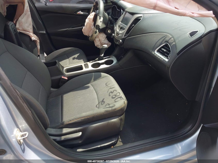 2018 CHEVROLET CRUZE auction photo 5