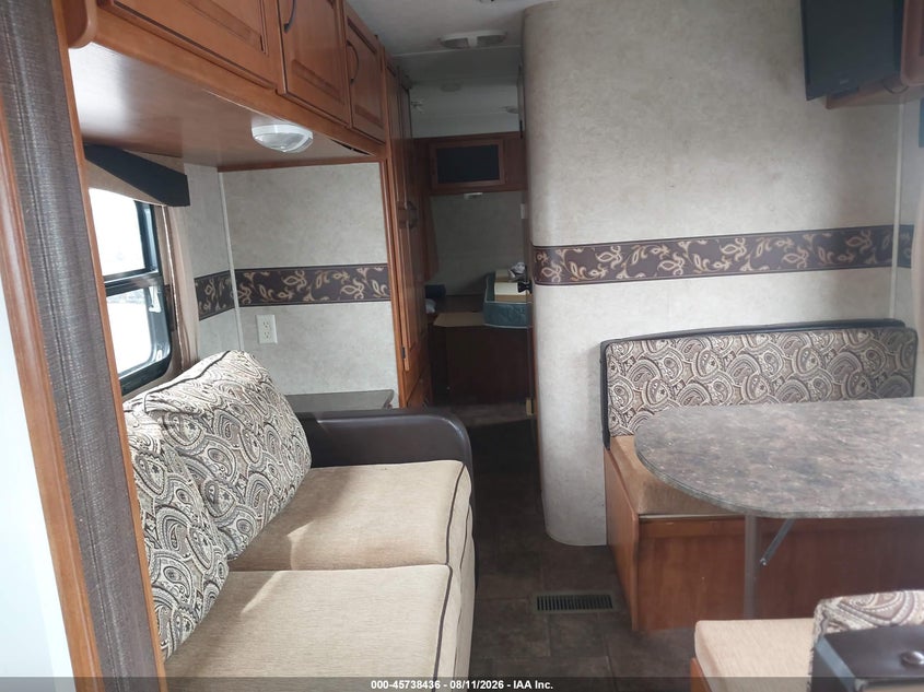 2013 KEYSTONE RV BULLET TRAVEL TRAILER auction photo 8