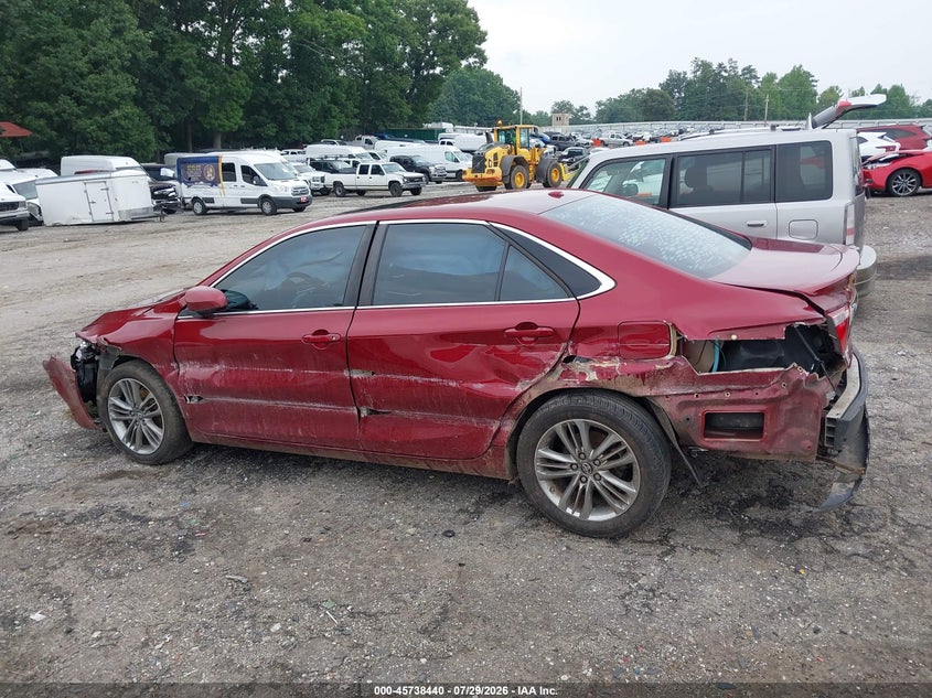 TOYOTA CAMRY - zdjęcie 14