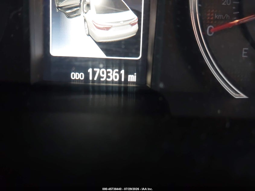 TOYOTA CAMRY - zdjęcie 15