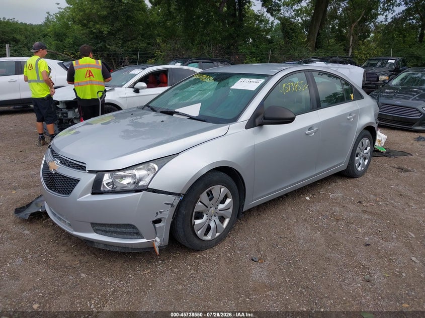 2014 CHEVROLET CRUZE auction photo 2