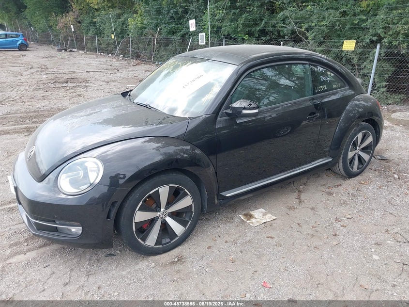 2012 VOLKSWAGEN BEETLE auction photo 2