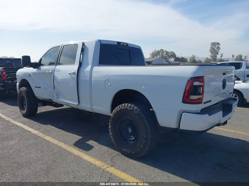Vin: 3c6ur5nl9rg190386, lot: 46237379, ram 2500 laramie crew cab 4x4 6'4 box 20243