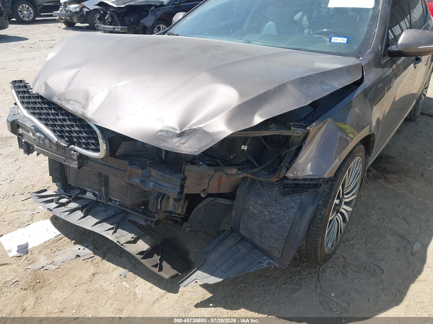 2014 KIA CADENZA auction photo 6