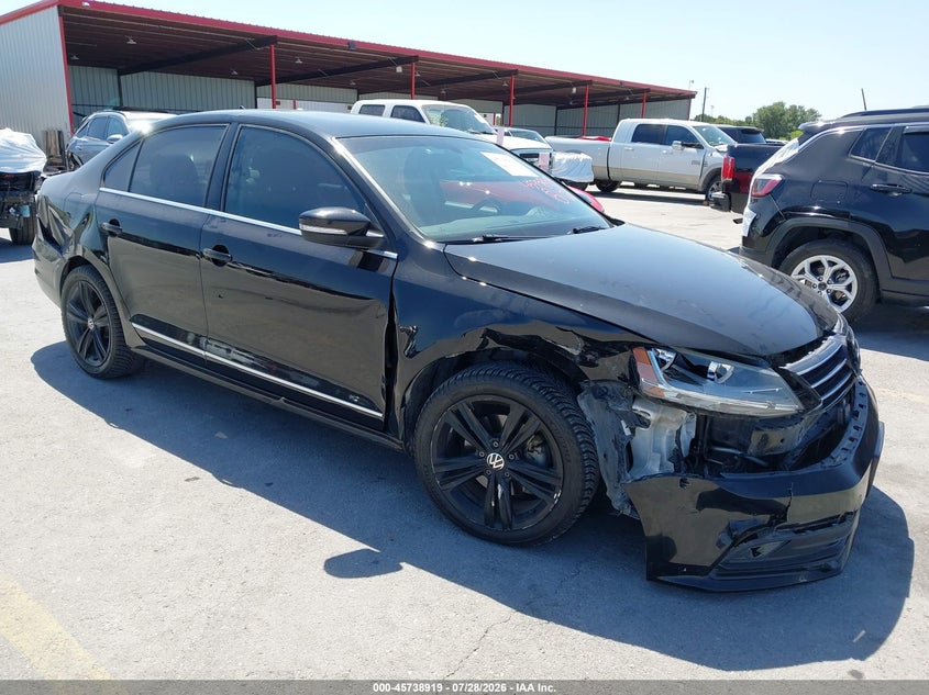 2017 VOLKSWAGEN JETTA auction photo 1