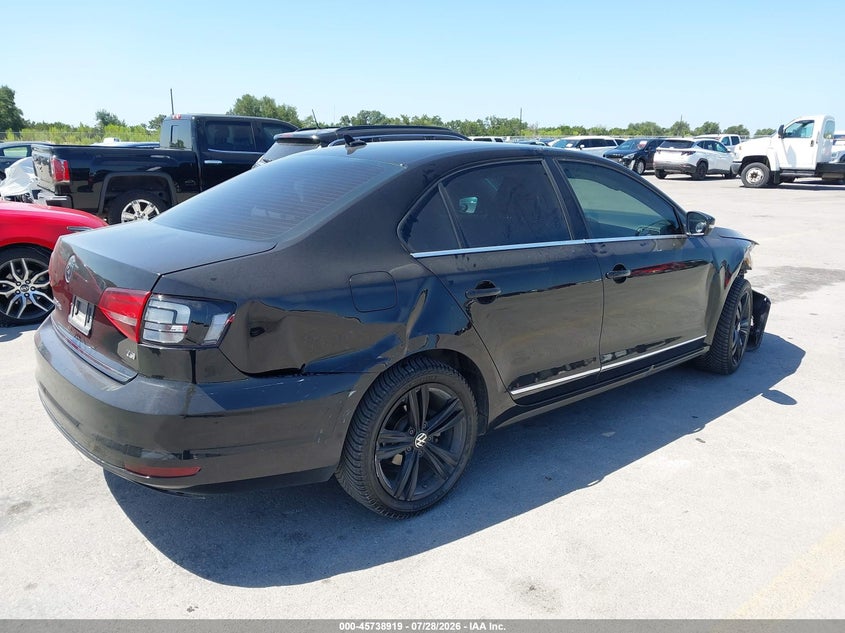 2017 VOLKSWAGEN JETTA auction photo 4