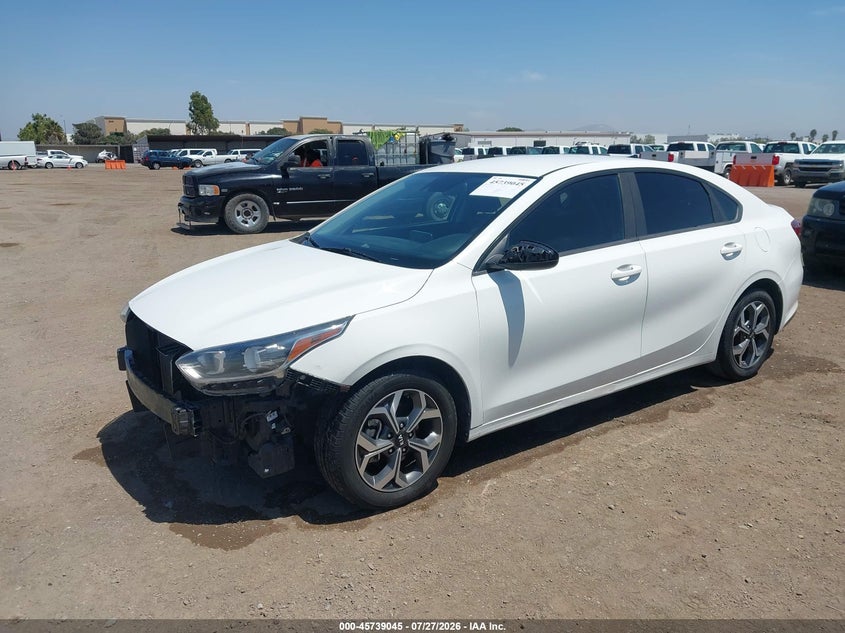 2019 Kia Forte, Front End, IAAI, VIN 3KPF24AD4KE109231 — photo 2