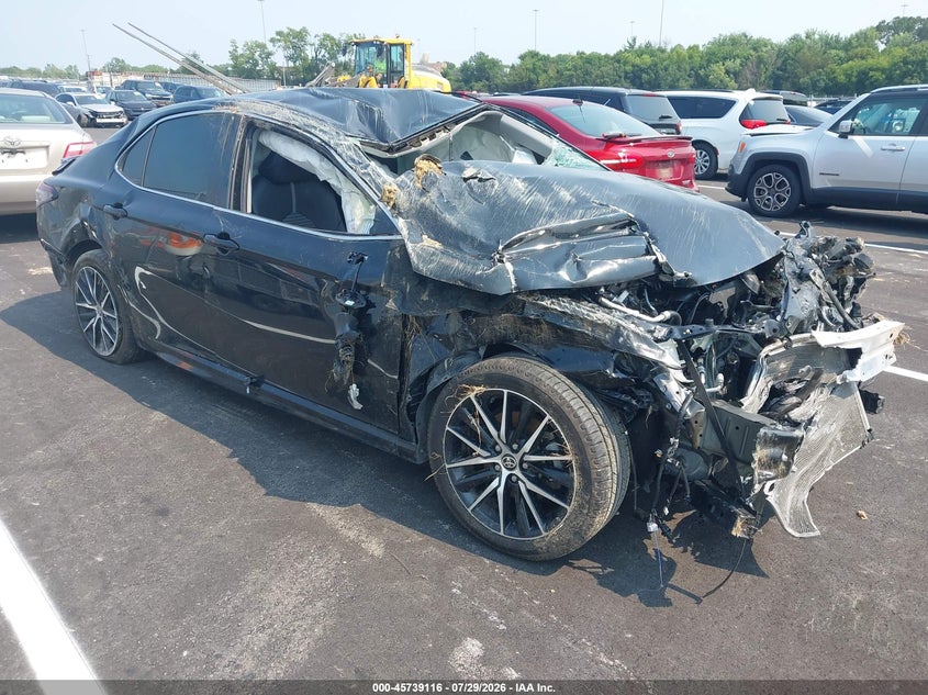 2023 TOYOTA CAMRY auction photo 1