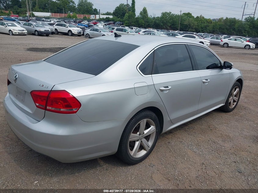 2014 VOLKSWAGEN PASSAT auction photo 4