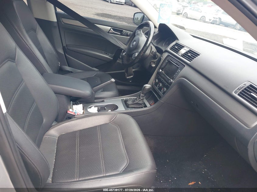 2014 VOLKSWAGEN PASSAT auction photo 5