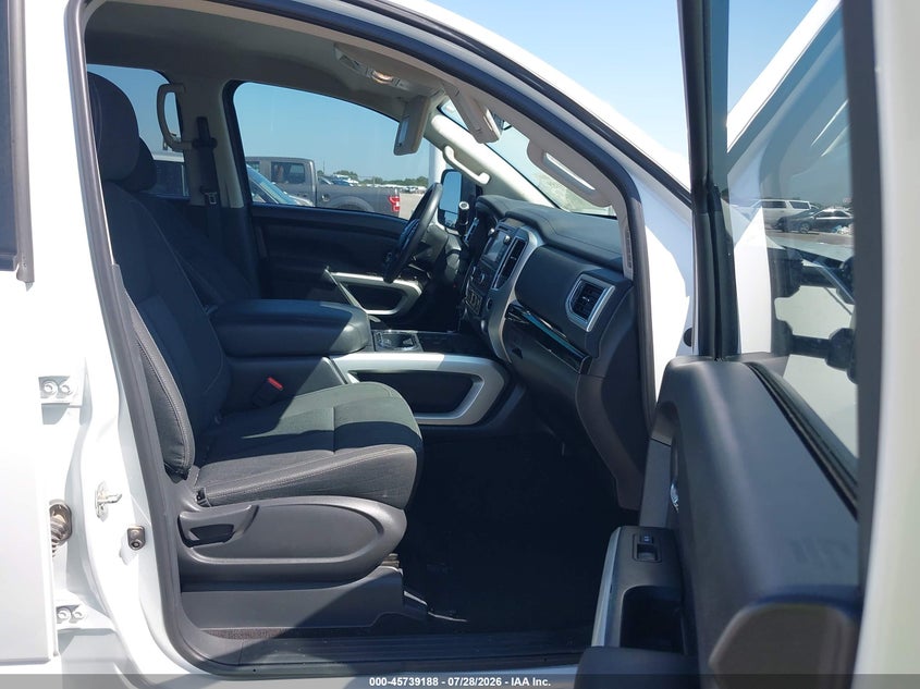 2018 NISSAN TITAN auction photo 5
