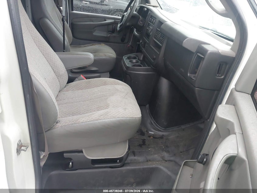 2012 GMC SAVANA 1500 WORK VAN · Фото 5