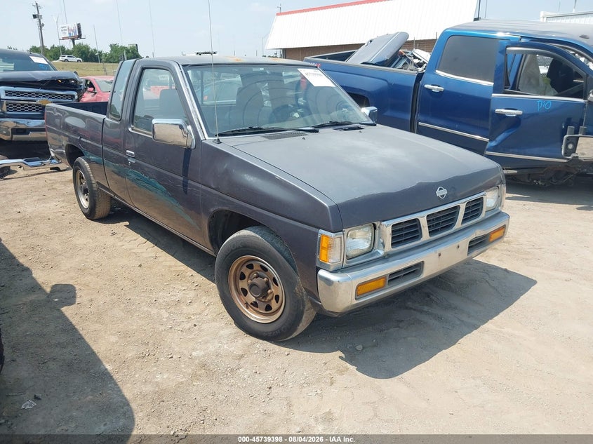 1995 NISSAN TRUCK auction photo 1