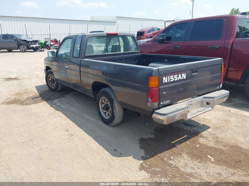 1995 NISSAN TRUCK auction photo 3