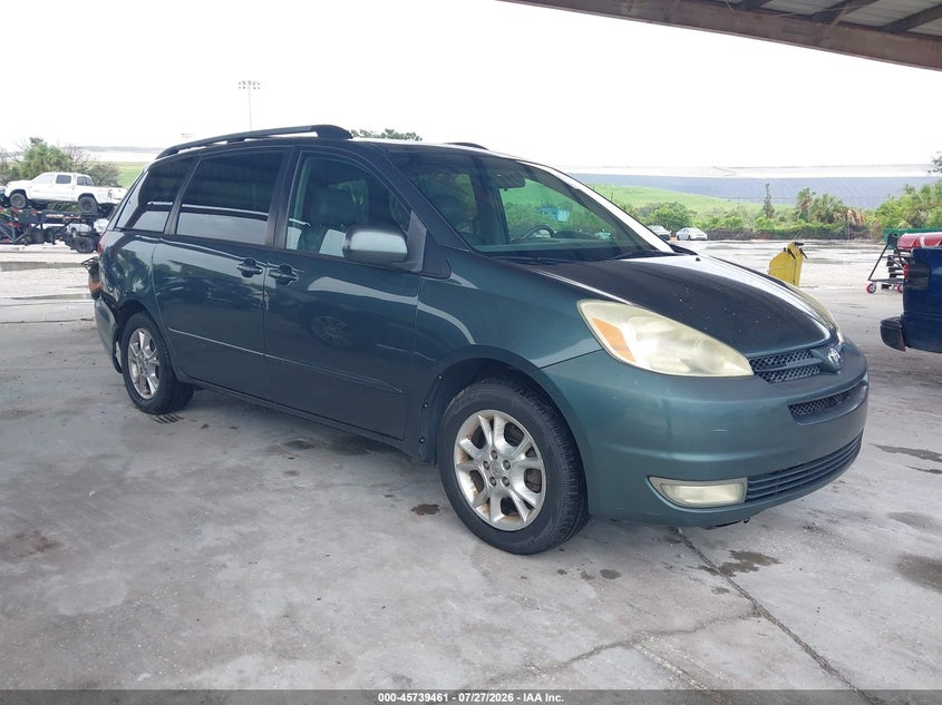 2004 Toyota Sienna