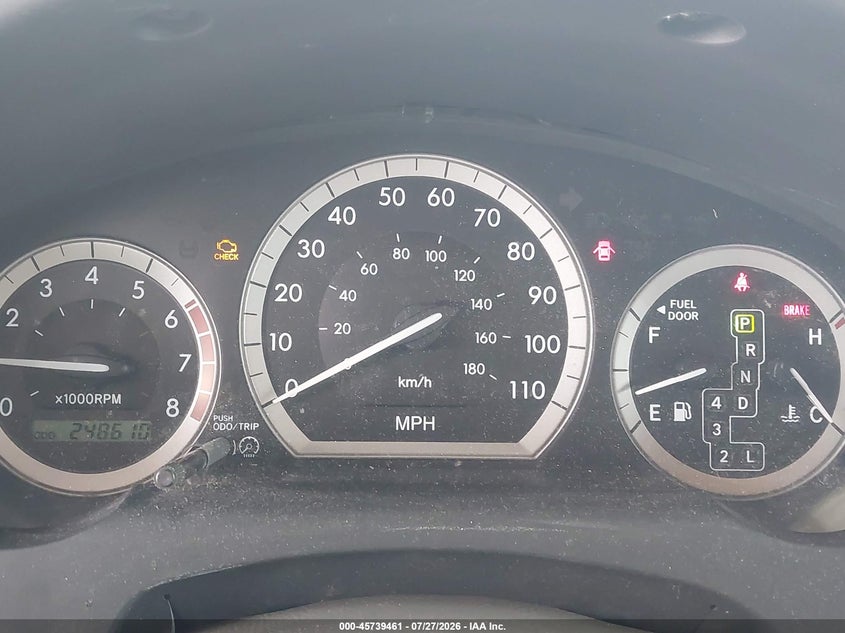 2004 TOYOTA SIENNA auction photo 7