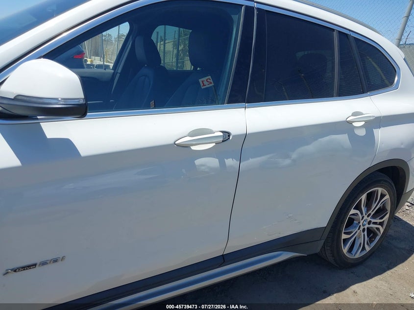 2017 BMW X1 auction photo 6