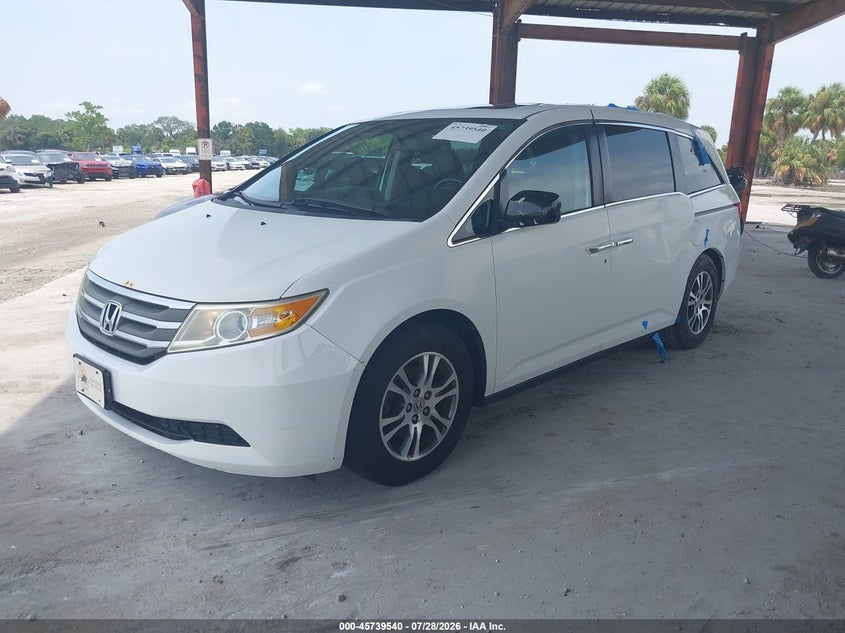 2013 HONDA ODYSSEY auction photo 2