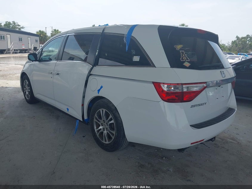 2013 HONDA ODYSSEY auction photo 3