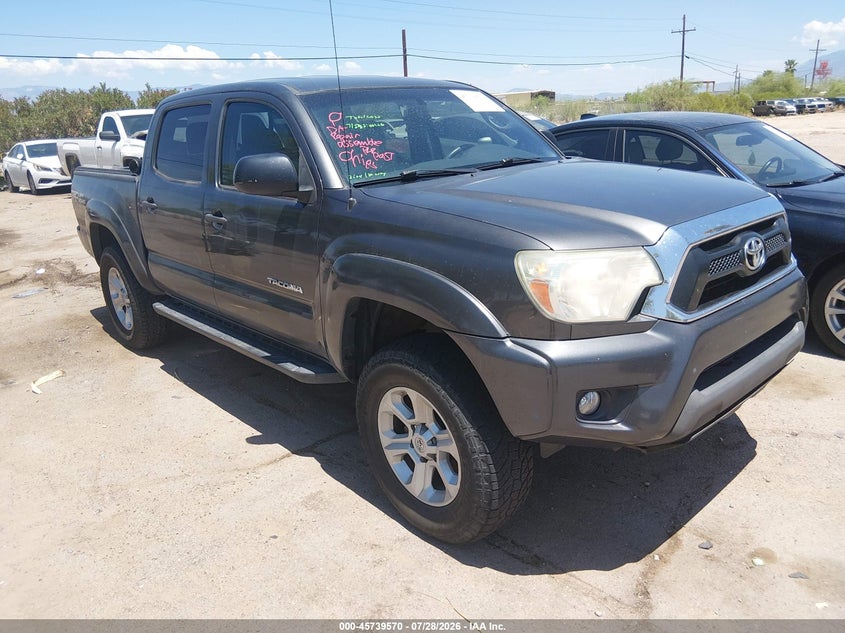2015 TOYOTA TACOMA auction photo 1