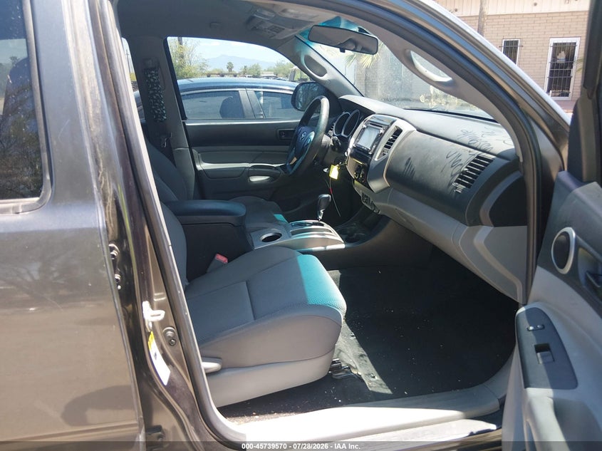 2015 TOYOTA TACOMA auction photo 5