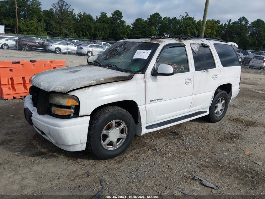 2004 GMC Yukon, Total Burn, IAAI, VIN 1GKEK63U24J130934 — photo 2