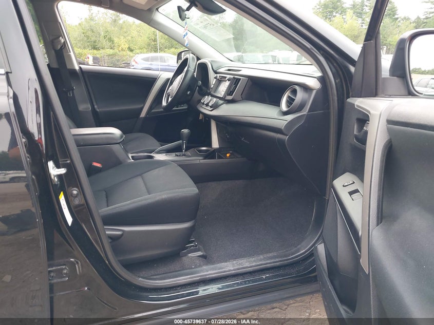 2017 TOYOTA RAV4 auction photo 5