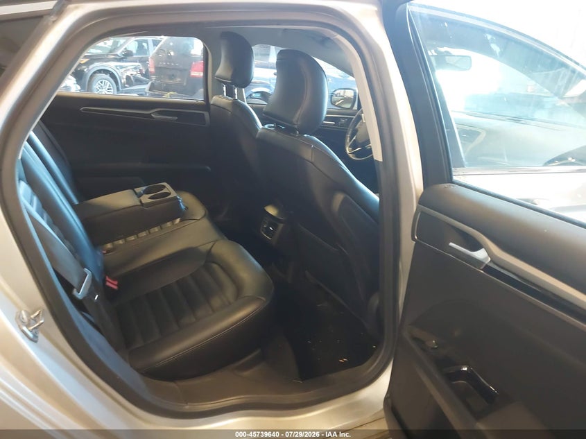 2016 FORD FUSION auction photo 8