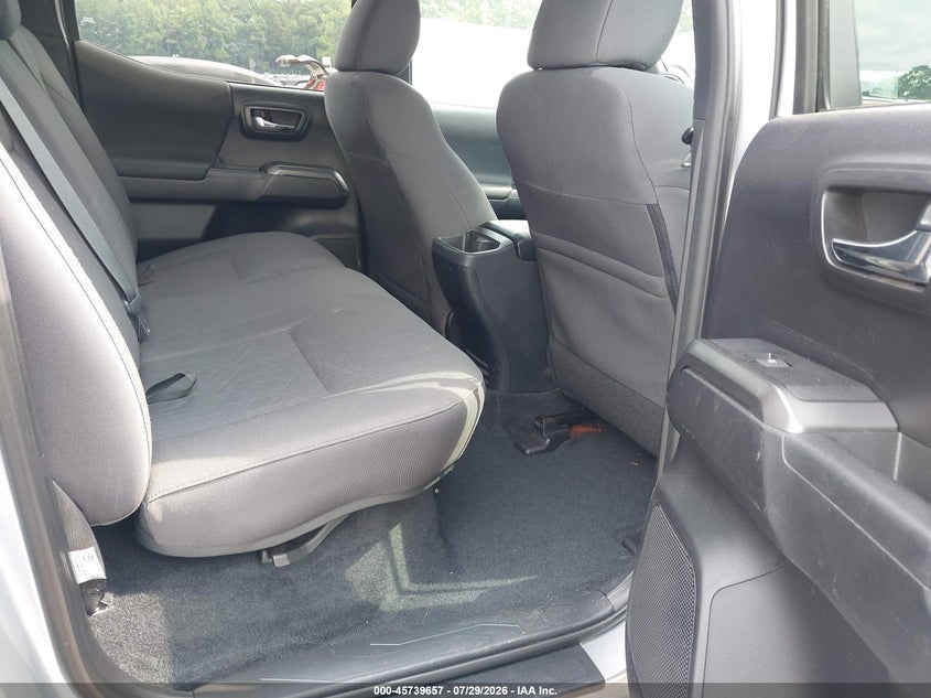 2019 TOYOTA TACOMA auction photo 8