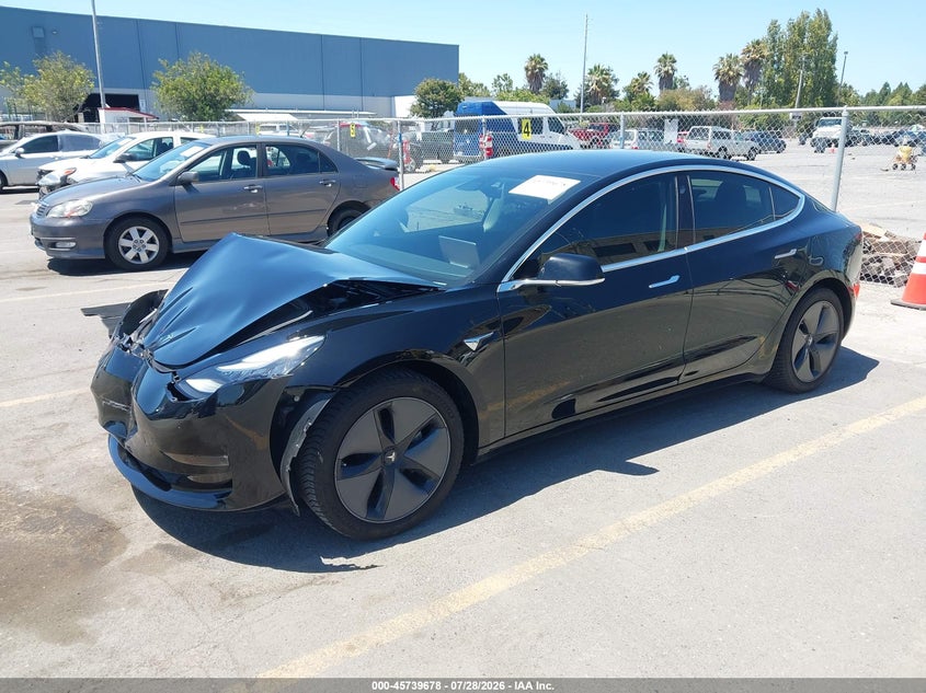 TESLA MODEL 3 - zdjęcie 2