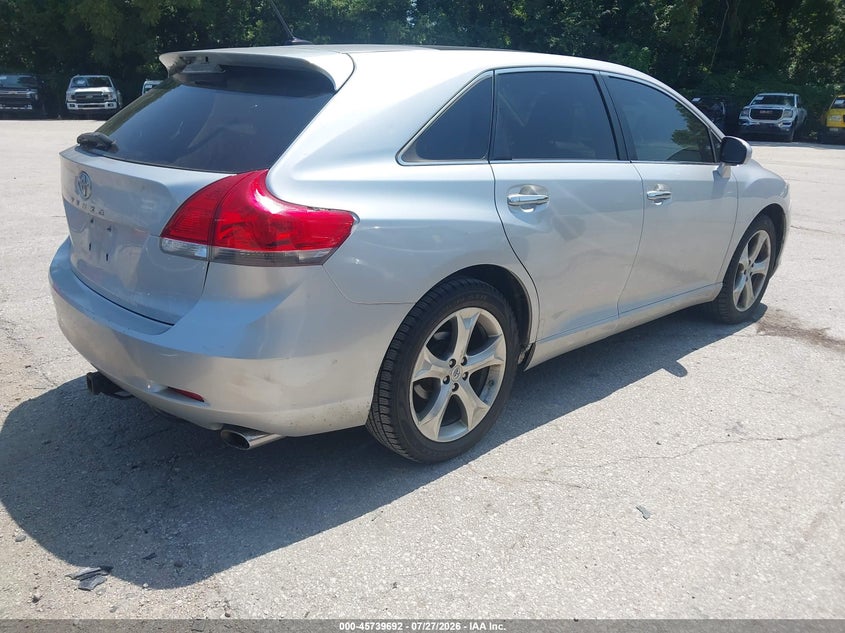 2009 TOYOTA VENZA auction photo 4