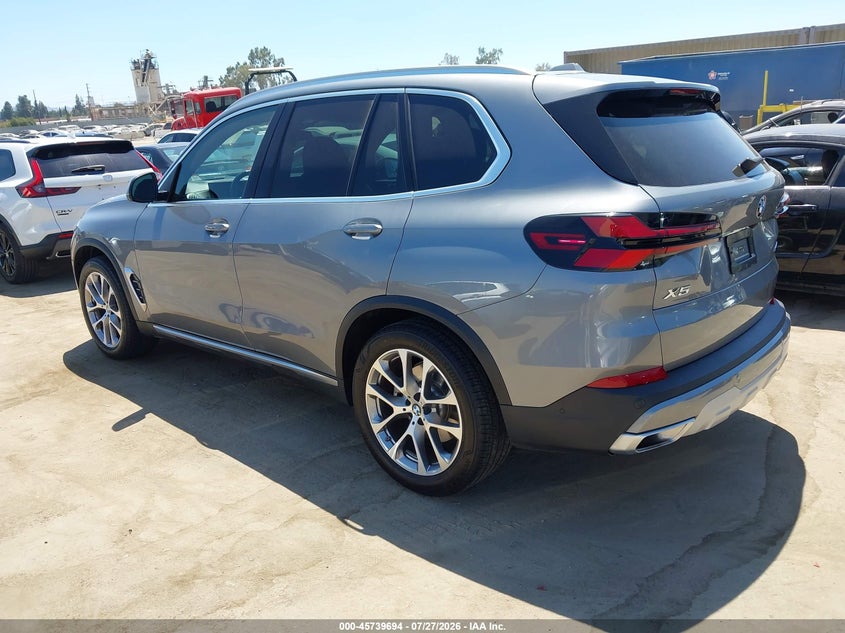 2025 BMW X5 auction photo 3