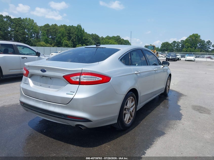 2015 FORD FUSION auction photo 4