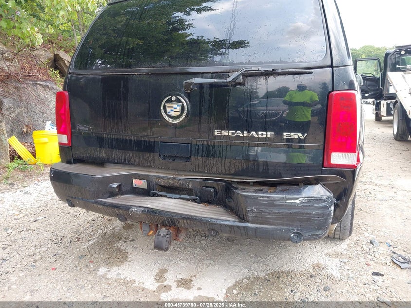 2004 CADILLAC ESCALADE ESV auction photo 6