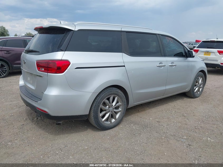 2019 KIA SEDONA auction photo 4