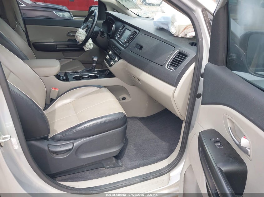2019 KIA SEDONA auction photo 5
