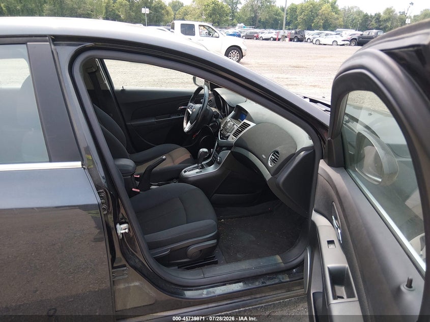 2011 CHEVROLET CRUZE auction photo 5