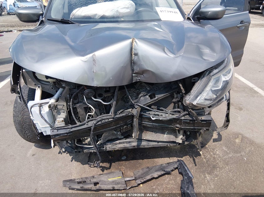 2017 NISSAN ROGUE SPORT auction photo 6