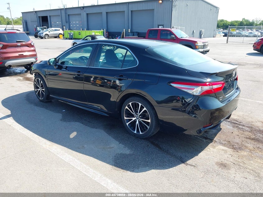 TOYOTA CAMRY 2018 VIN 4T1B11HK0JU526376