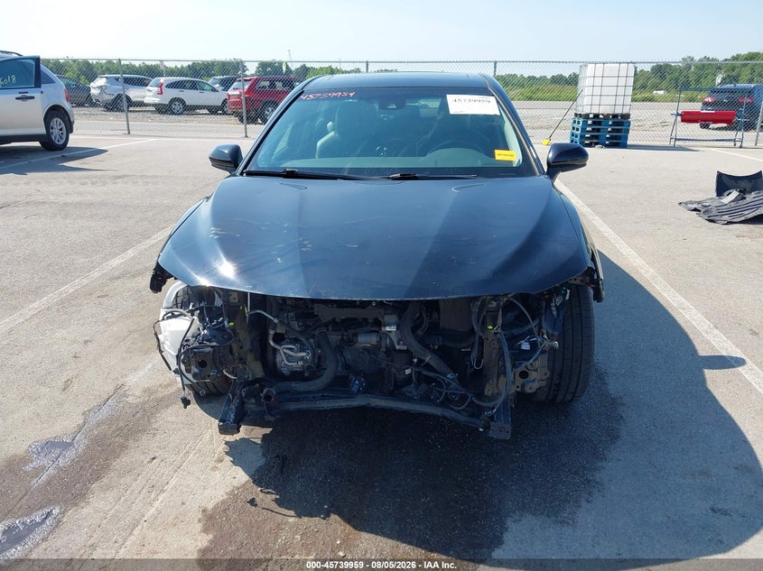 TOYOTA CAMRY 2018 VIN 4T1B11HK0JU526376