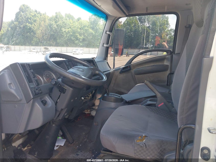 2011 ISUZU NPR DSL REG AT ECO-MAX auction photo 6