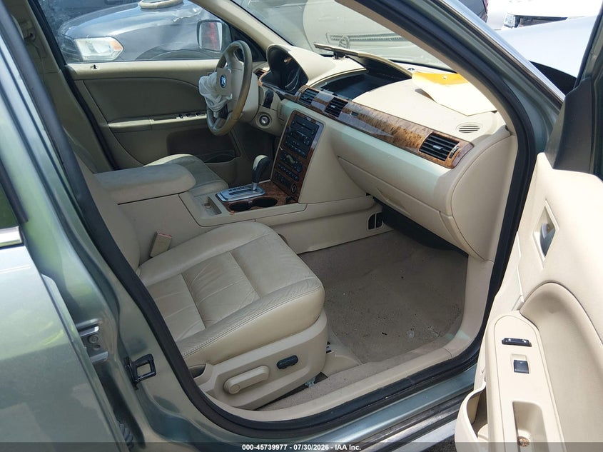 2005 FORD FIVE HUNDRED auction photo 5