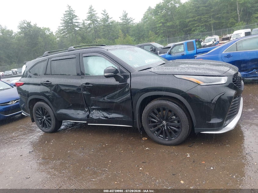 TOYOTA HIGHLANDER - zdjęcie 13