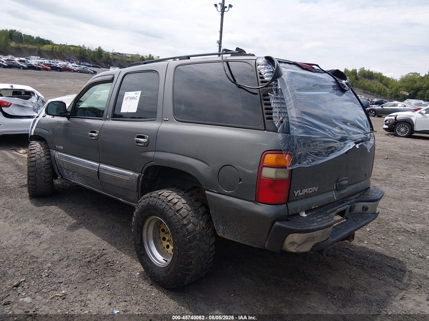 2002 GMC YUKON auction photo 3